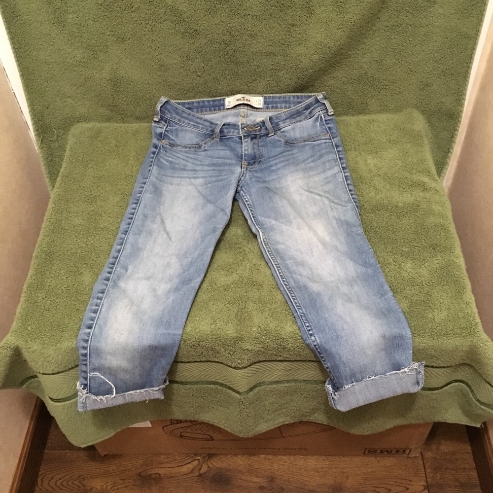 Hollister Capris